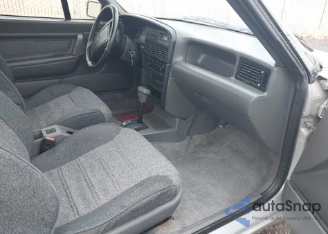 1991 Mercury Capri z USA, uszkodzony, nr VIN 6MPCT01Z9M8615177